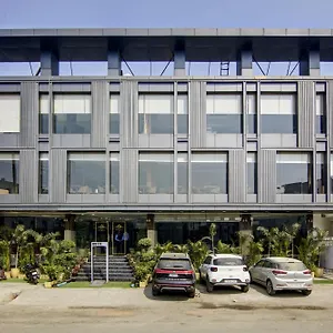 3* Hotel The Prithvi Near Delhi Airport
